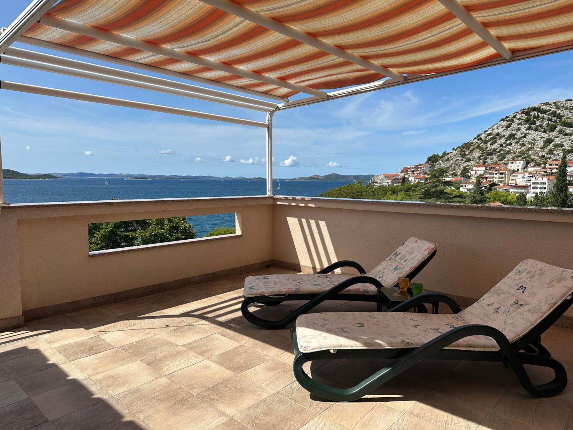 Apartment Mona 1, Fantastischer Meerblick Drage Dış mekan fotoğraf