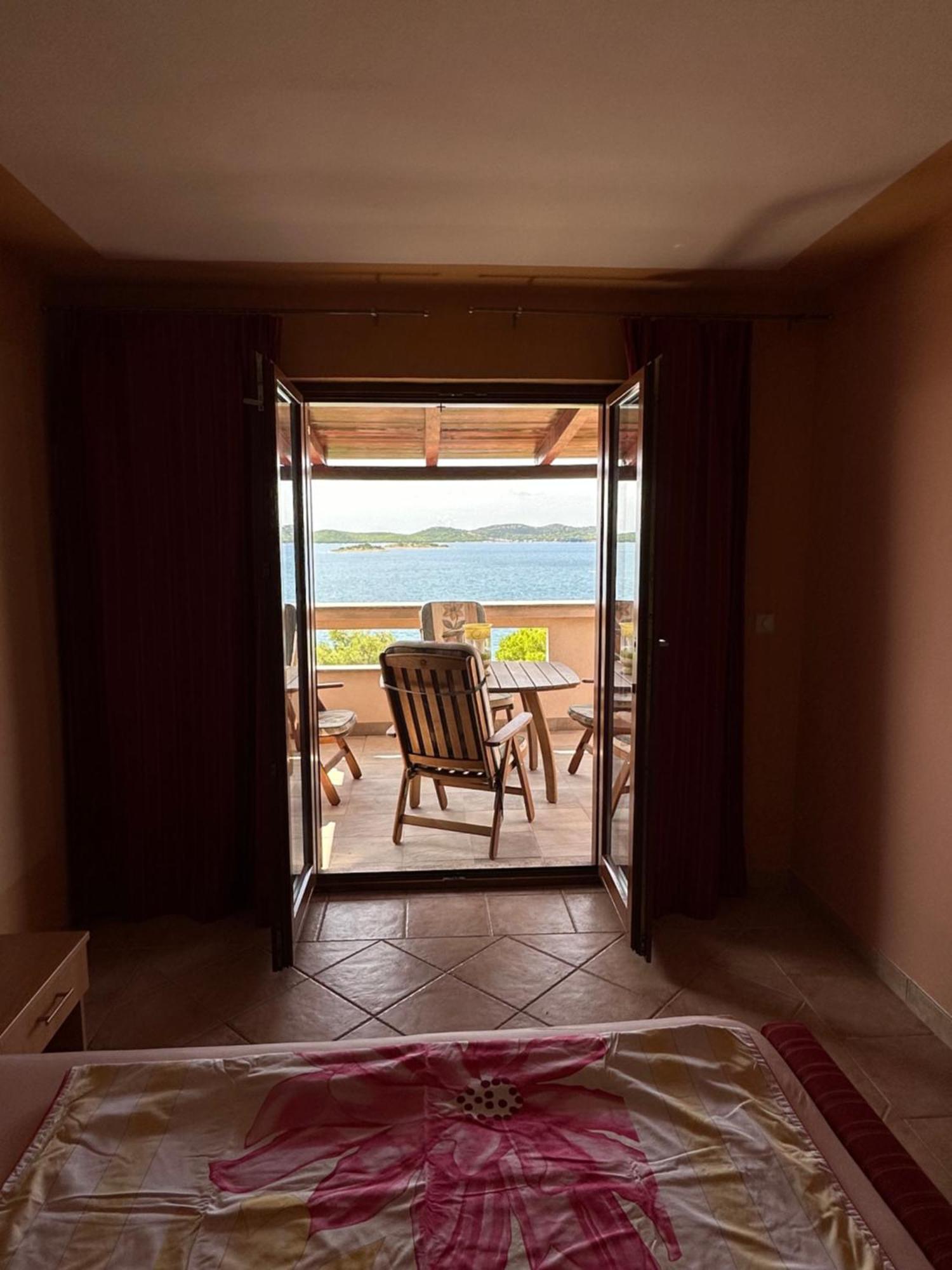 Apartment Mona 1, Fantastischer Meerblick Drage Dış mekan fotoğraf