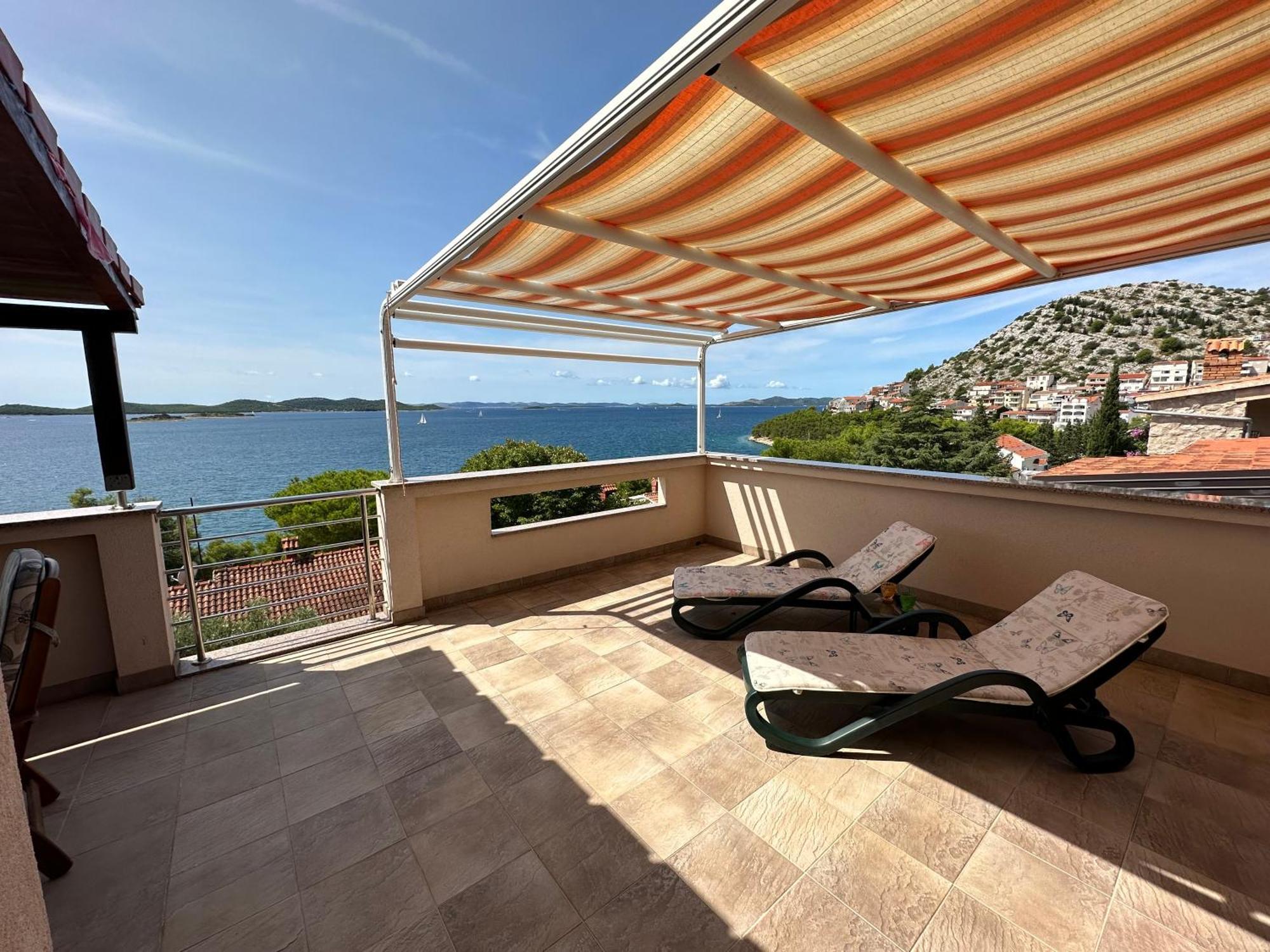 Apartment Mona 1, Fantastischer Meerblick Drage Dış mekan fotoğraf
