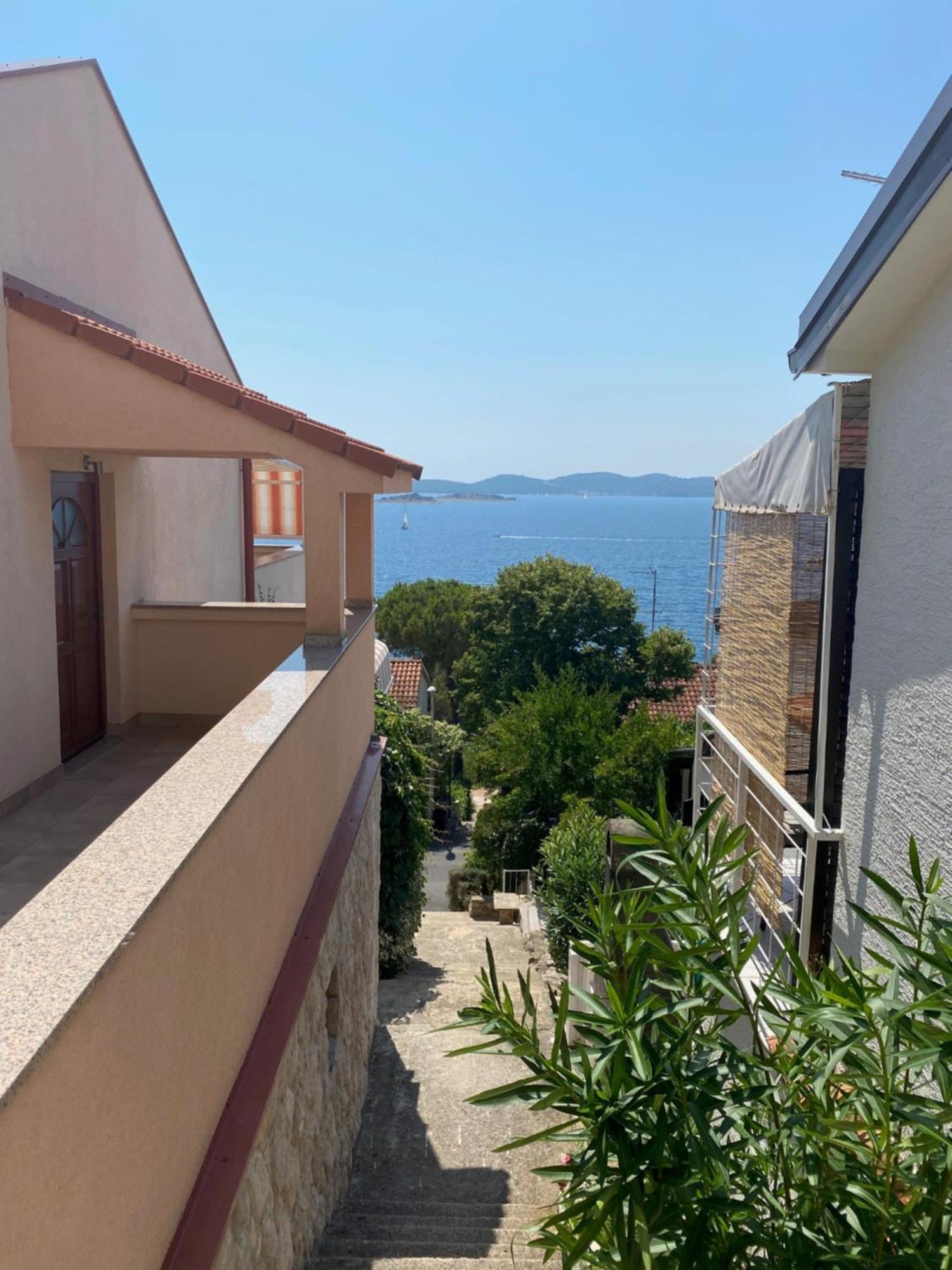 Apartment Mona 1, Fantastischer Meerblick Drage Dış mekan fotoğraf